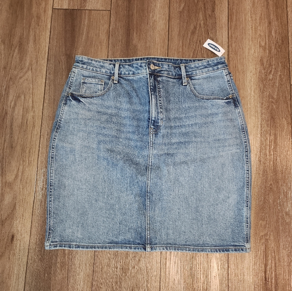 Old Navy Denim mini skirt